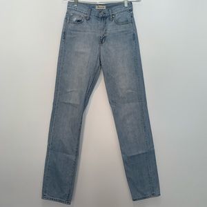 Light wash mom jeans